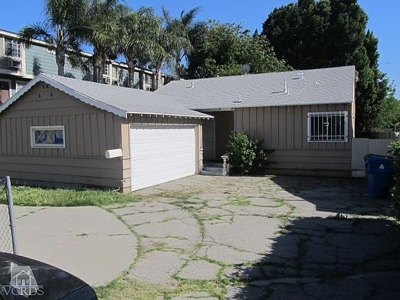2nd image of 15734 Saticoy St