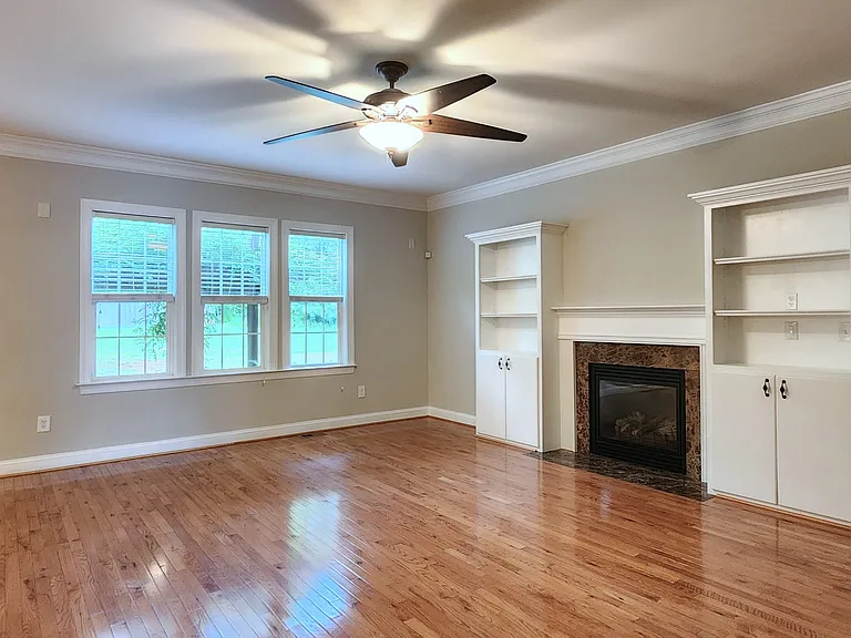 411 Five Pine Ct — Photo 7