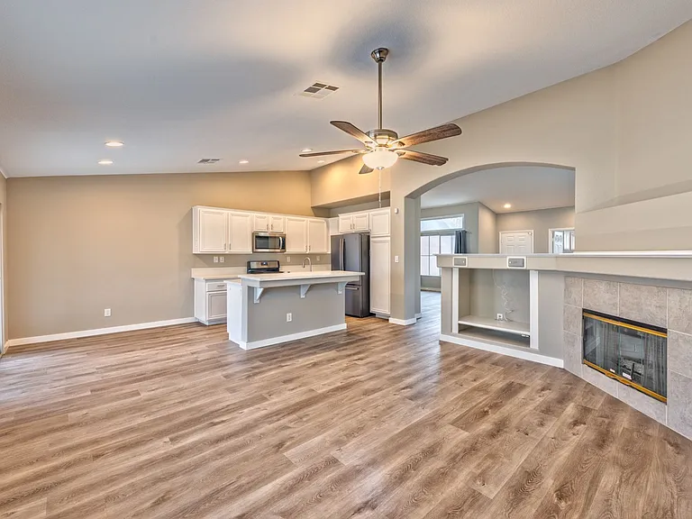 8880 Wallaby Ln — Photo 3
