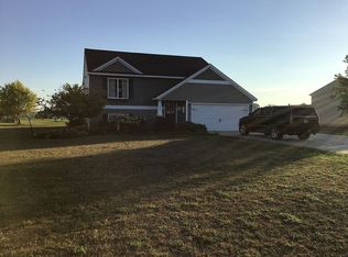 16251 Trent Ridge Dr NE, Cedar Springs, MI 49319