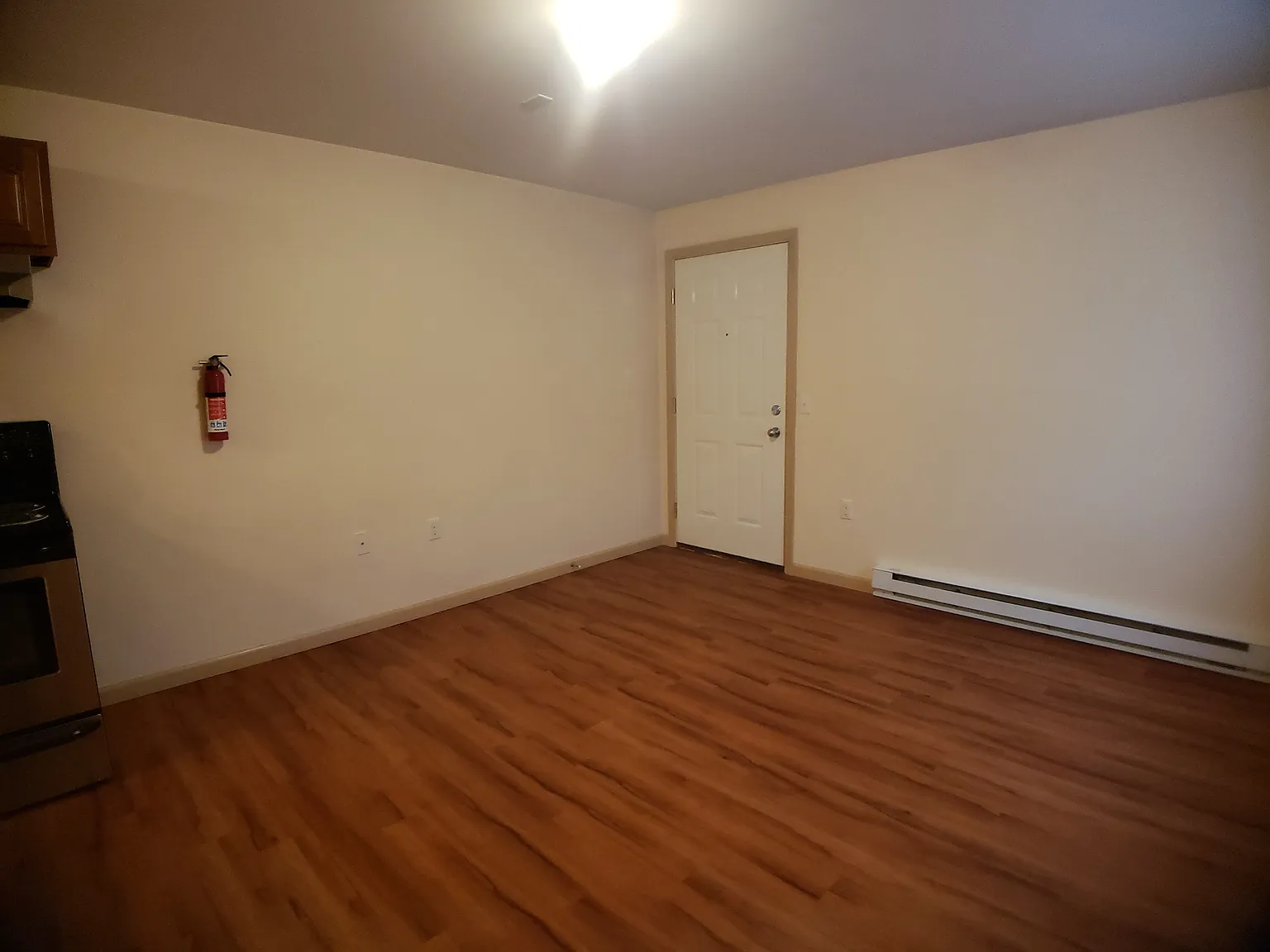 1 bed, 600 sqft, $895 — Photo 3