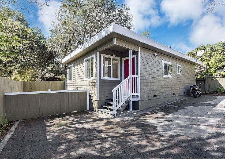 Front Entry - *Patio wall has been removed. Now that area is the dedicated parking spot for this unit.