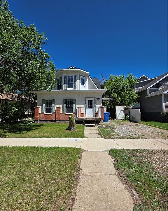 1st image of 905 2nd STREET