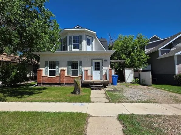 905 2nd STREET, Estevan, SK S4A 0L3