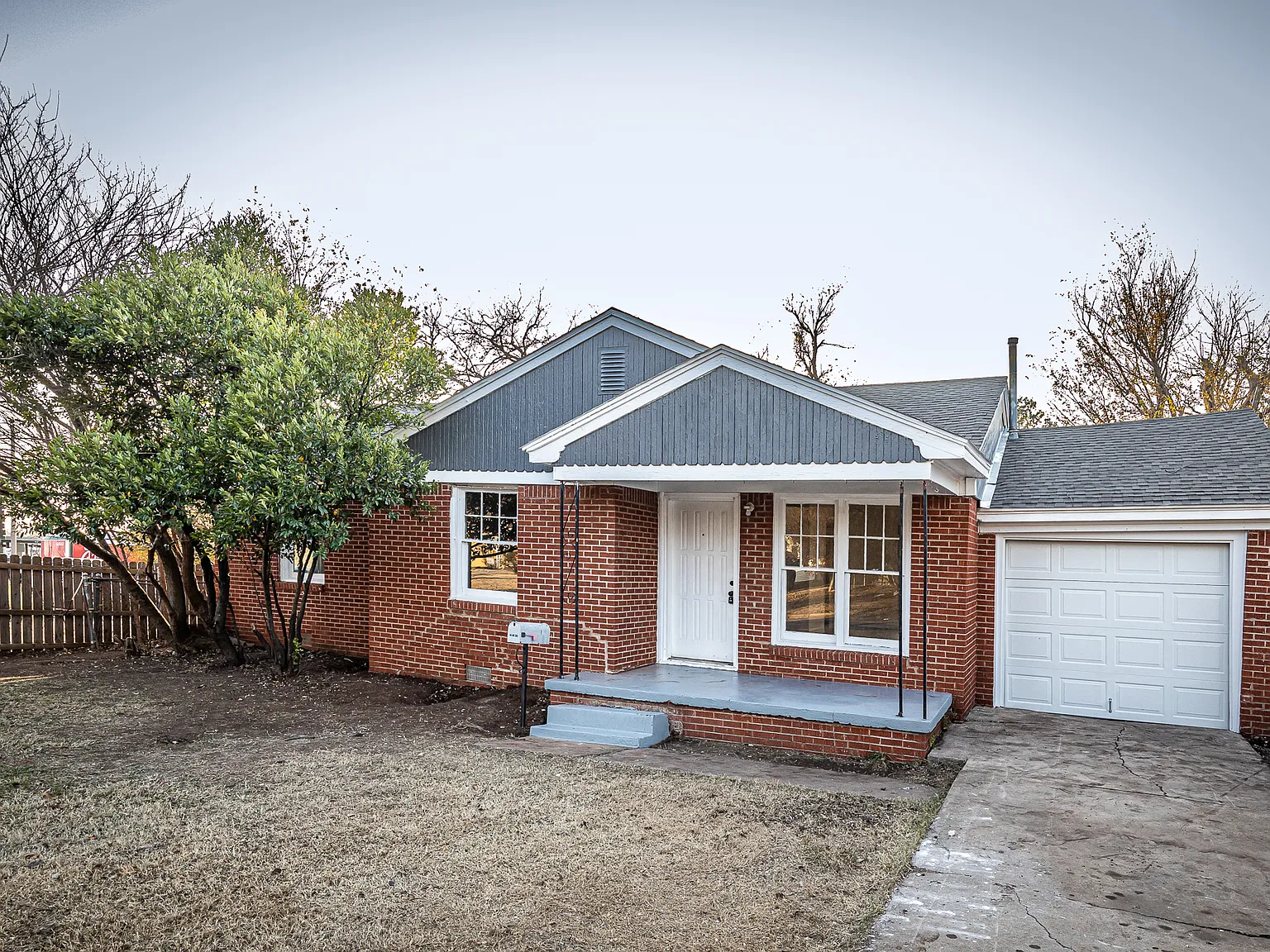 3 bed, 1128 sqft, $1,095 — Photo 2