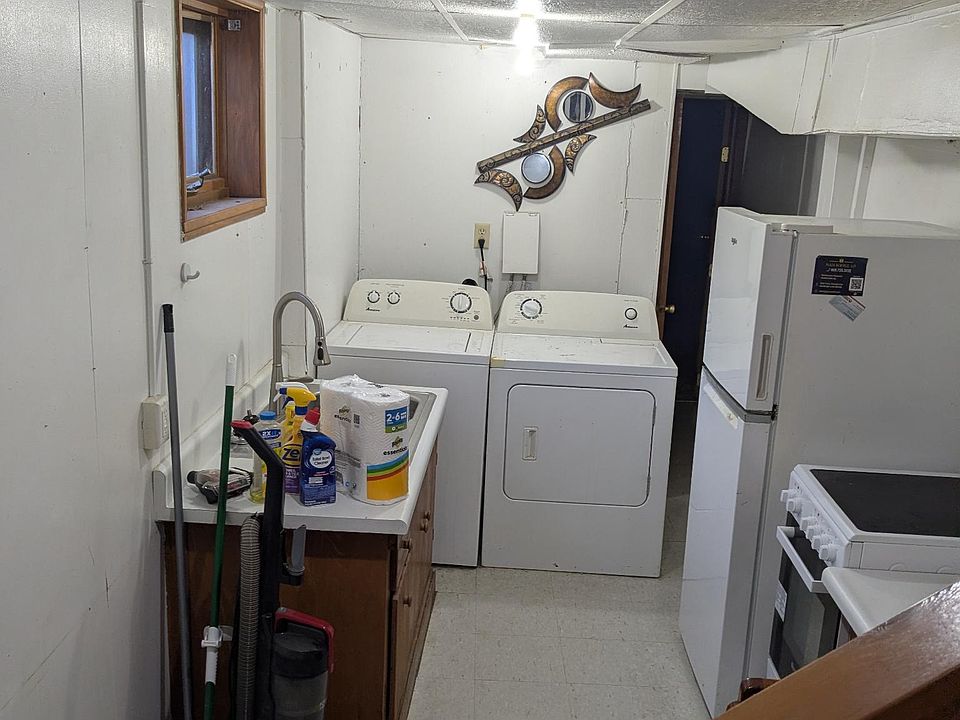 1224 N Lloyd St #C, Aberdeen, SD 57401 | Zillow