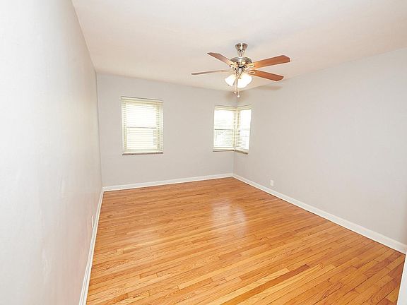 5th image of 5825 Lindenwood Ave APT 2N