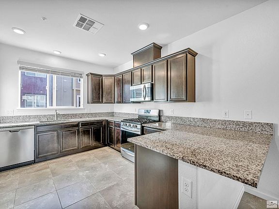 3rd image of 2991 Silver River Ln