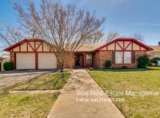 6924 Brentwood Stair Rd, Fort Worth, TX 76112