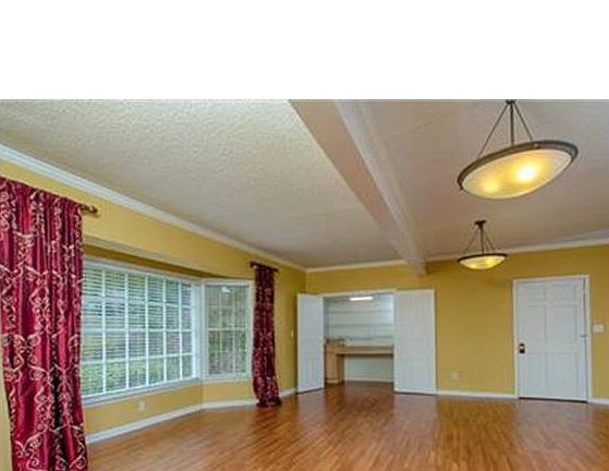 Large family room bay window