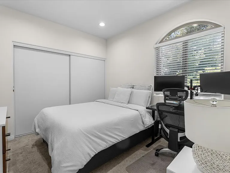 5404 Bellingham Ave #2 — Photo 11