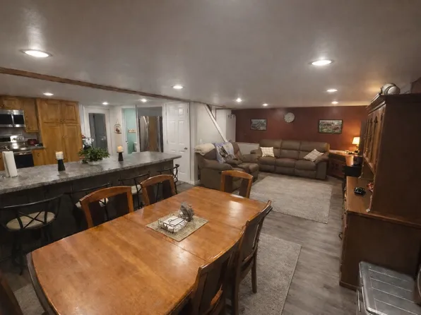 511 Old State Rd, Sweet Valley, PA 18656