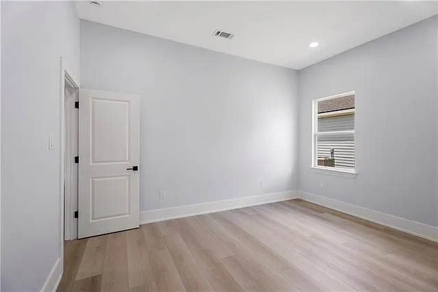 405 E 1st St #A — Photo 10