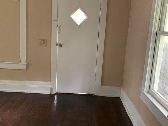 5th image of 1234 Lila Ave
