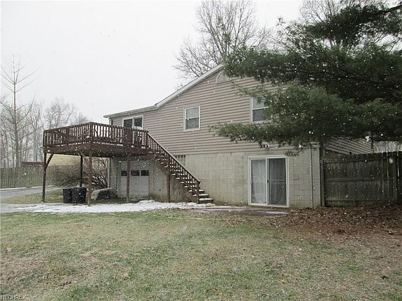3rd image of 798 Winterberry Pl