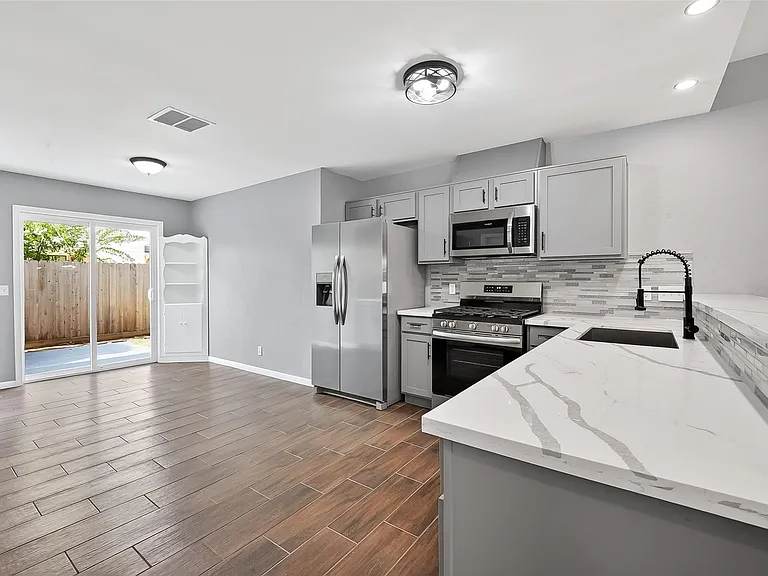 3238 E Rangecrest Pl — Photo 12