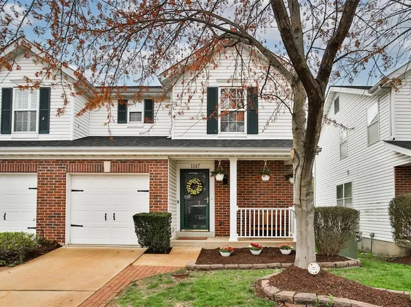 1147 Big Bend Crossing Dr, Valley Park, MO 63088