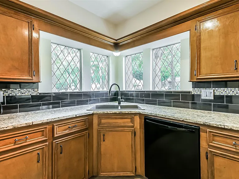 12910 Ivyforest Dr — Photo 19
