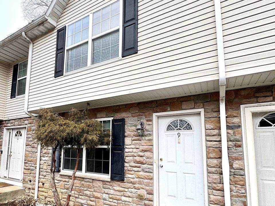 70 Blettner Ave., Unit #9 -- Front