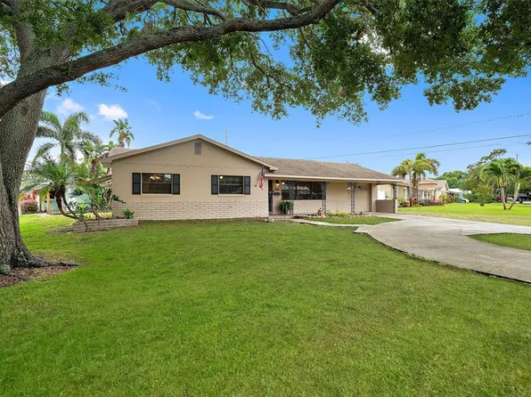 2398 64th St N, Saint Petersburg, FL 33710