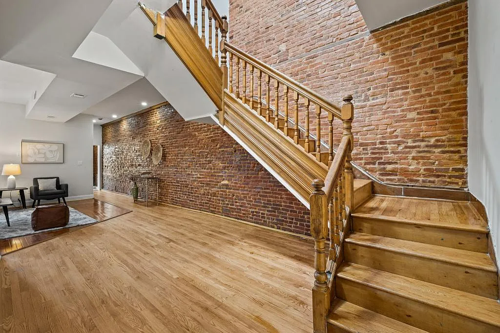 2231 Eutaw Pl, unit 2 — Photo 2