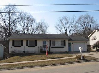 3015 Circle Dr NE, Cedar Rapids, IA 52402