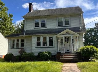 830 Hamilton St, Rahway, NJ 07065