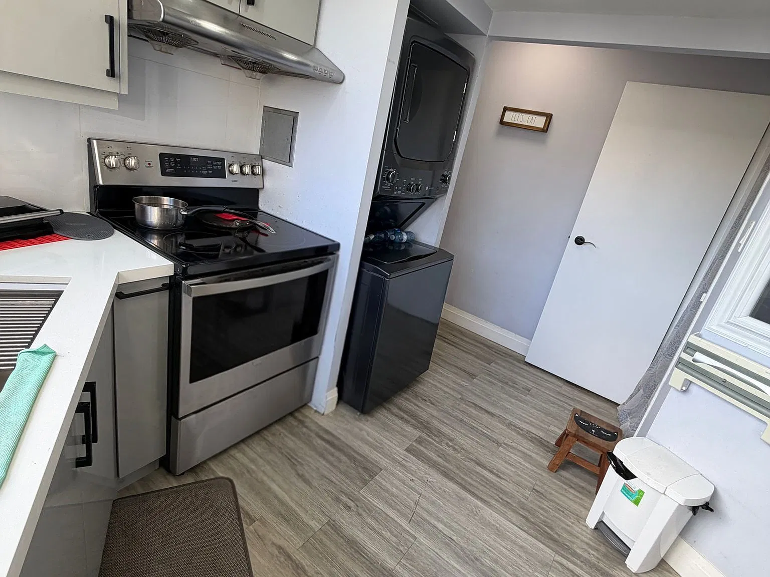 3 bed, $2,899 — Photo 3