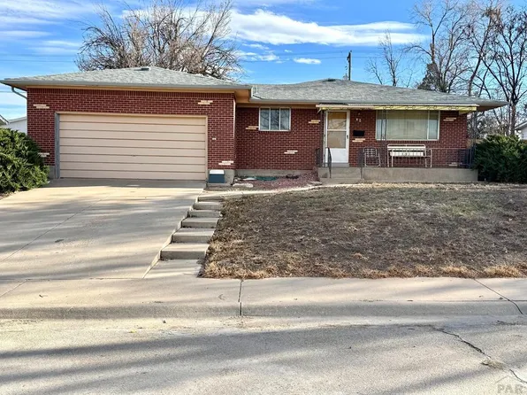 24 Radcliff Ln, Pueblo, CO 81005