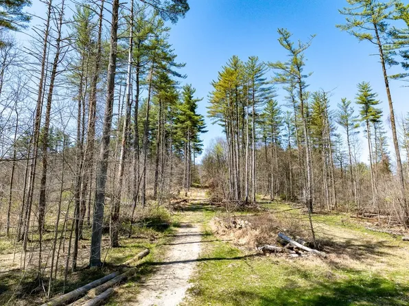 Cox Rd, Logan, OH 43138