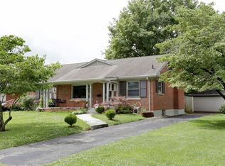 704 Berry Ln, Lexington, KY 40502