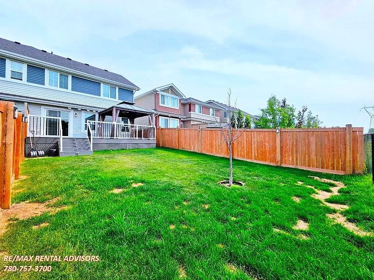 3885 Robins Cres NW — Photo 26
