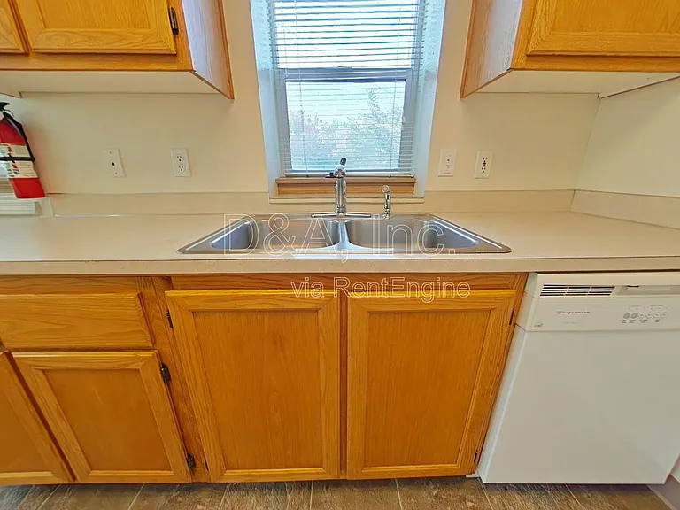 2960 NW Tyler Ave #103 — Photo 4