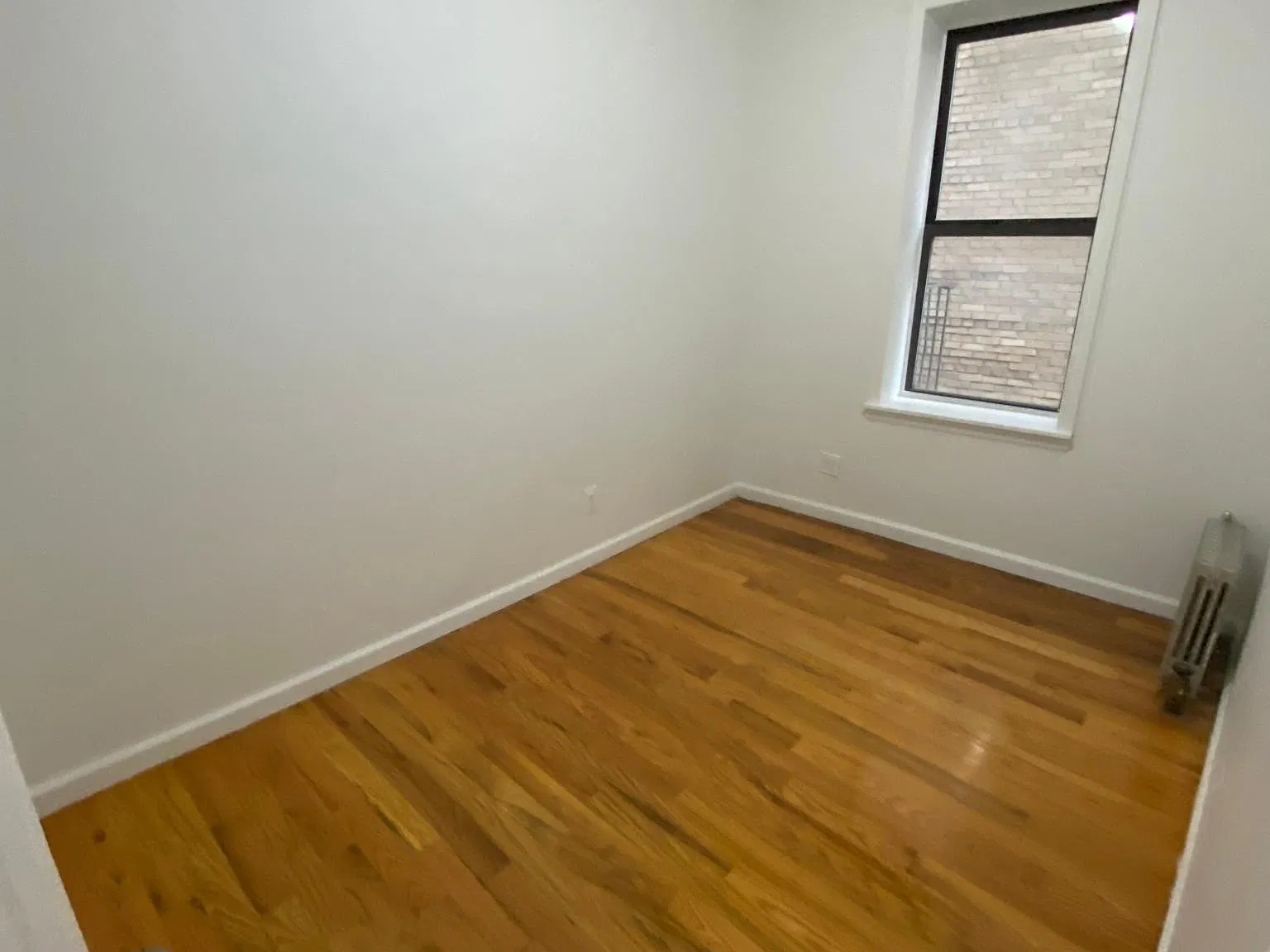 5 bed, $1,100 — Photo 3