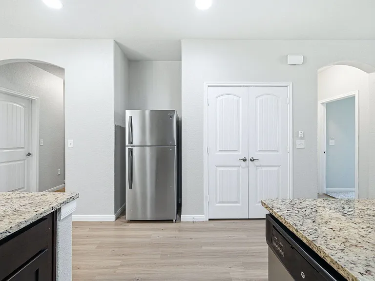 5950 Larkspur Valley — Photo 14
