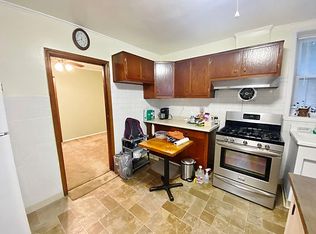 9-12 33rd Rd #B1, Astoria, NY 11106