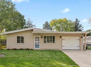 306 John St, North Aurora, IL
