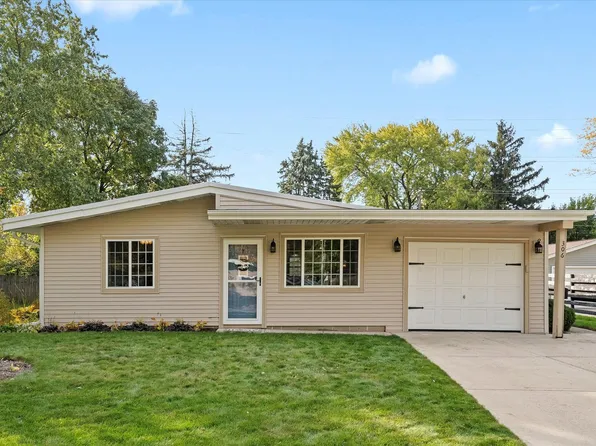 306 John St, North Aurora, IL 60542