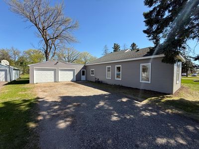 729 E Ripley St, Litchfield, MN, 55355