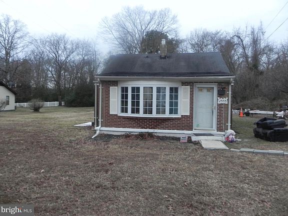 2nd image of 2555 Marshall Hall Rd