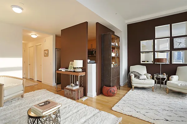 Rented by Corcoran | media 27