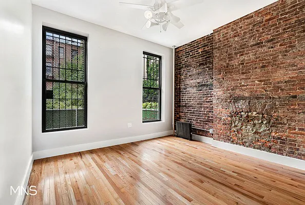 Rented by MNS | media 14