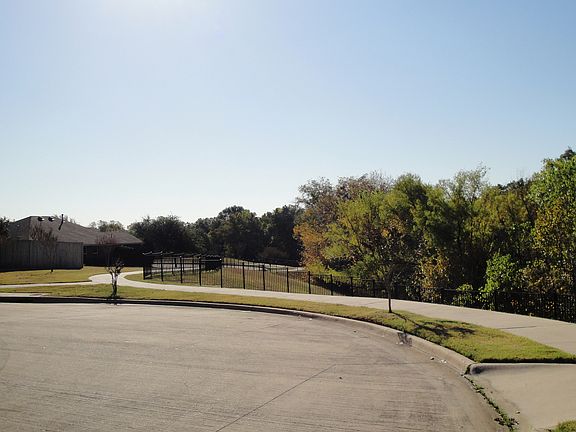 Neighborhood greenbelt