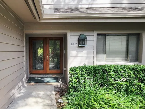 1004 Old Mill Pond Rd, Palm Harbor, FL 34683