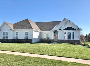 04N059 Norton Lake Dr, Saint Charles, IL 60175