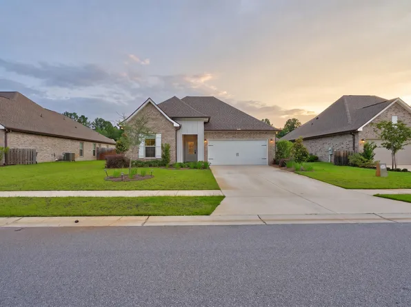 75 Apollo Ave E, Freeport, FL 32439