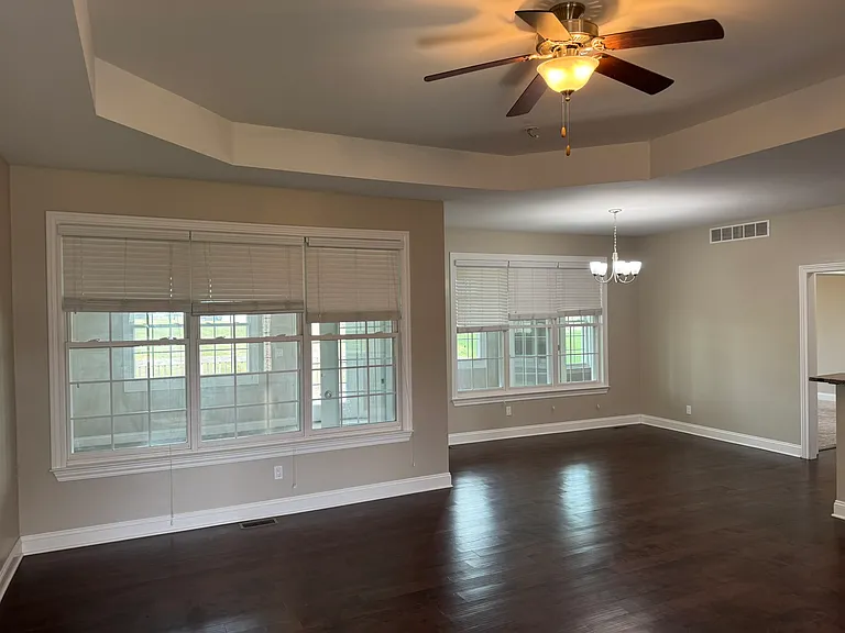 70 Cobblestone Ln — Photo 5