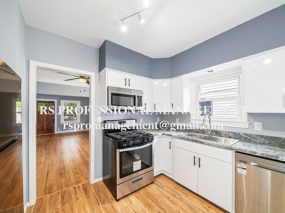 5th image of 2413 Montclair Ave