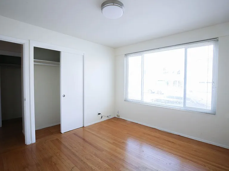 870-874 47th Ave. — Photo 12