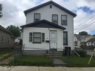 720 W Jefferson St, Bloomington, IL